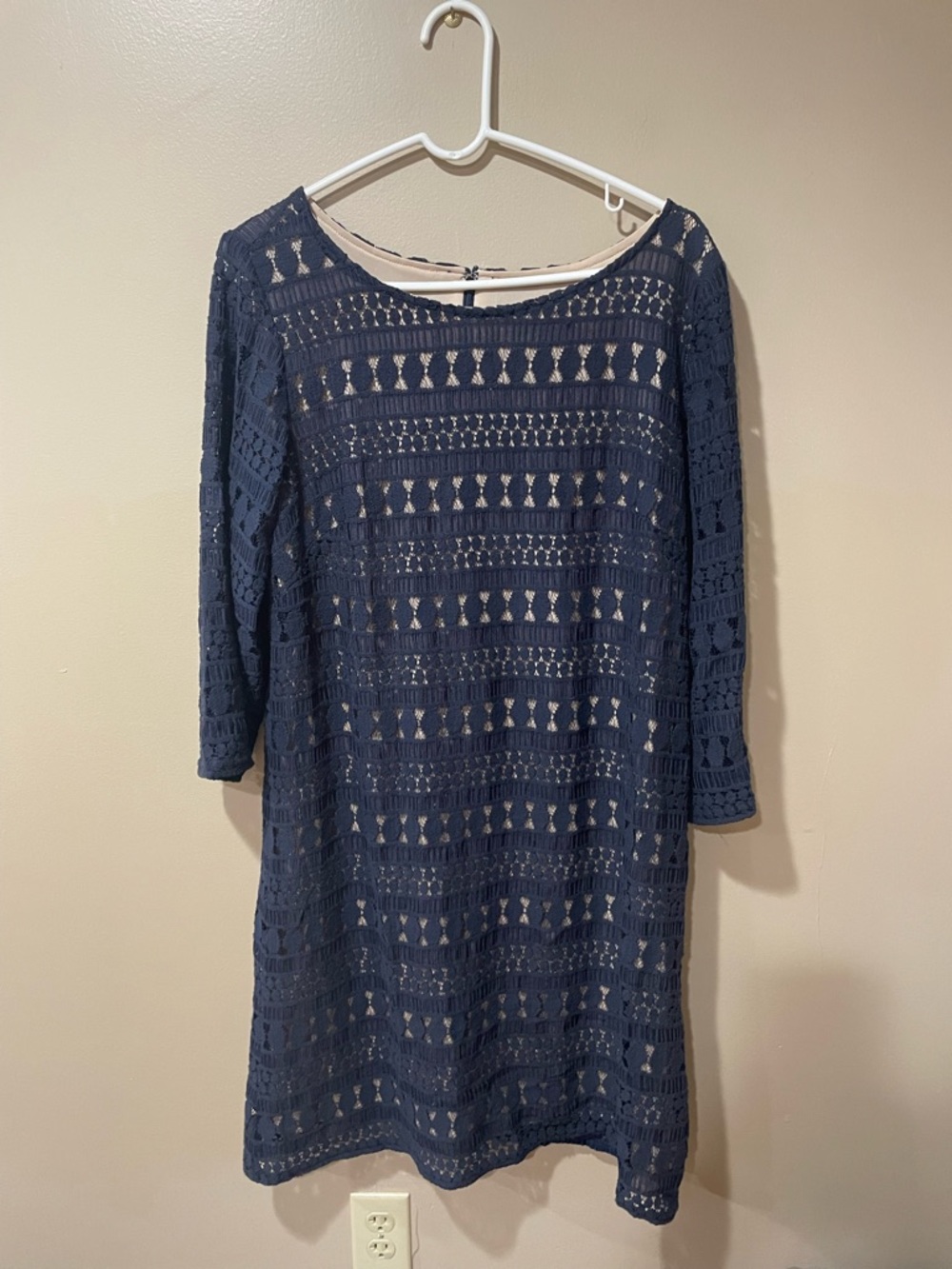 Sharagano Navy Lace Shift Dress with Nude Lining
